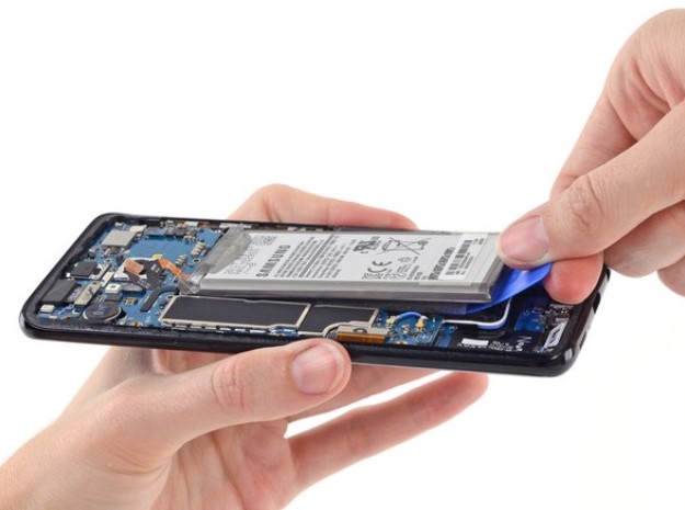 تعویض باتری Samsung Galaxy S8