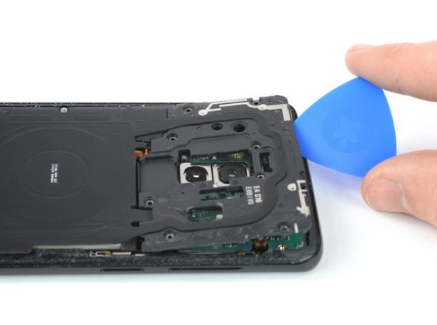 تعویض صفحه نمایش سامسونگ گلکسی S9 پلاس