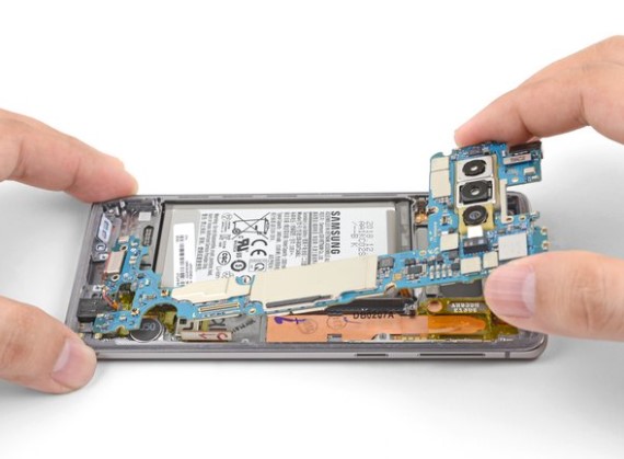 تعویض مادربرد Samsung Galaxy S10